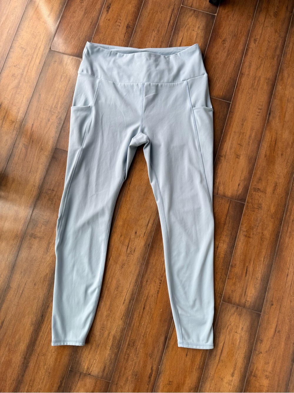 Light Blue Womens Active Leggings with Side Pockets/zipper